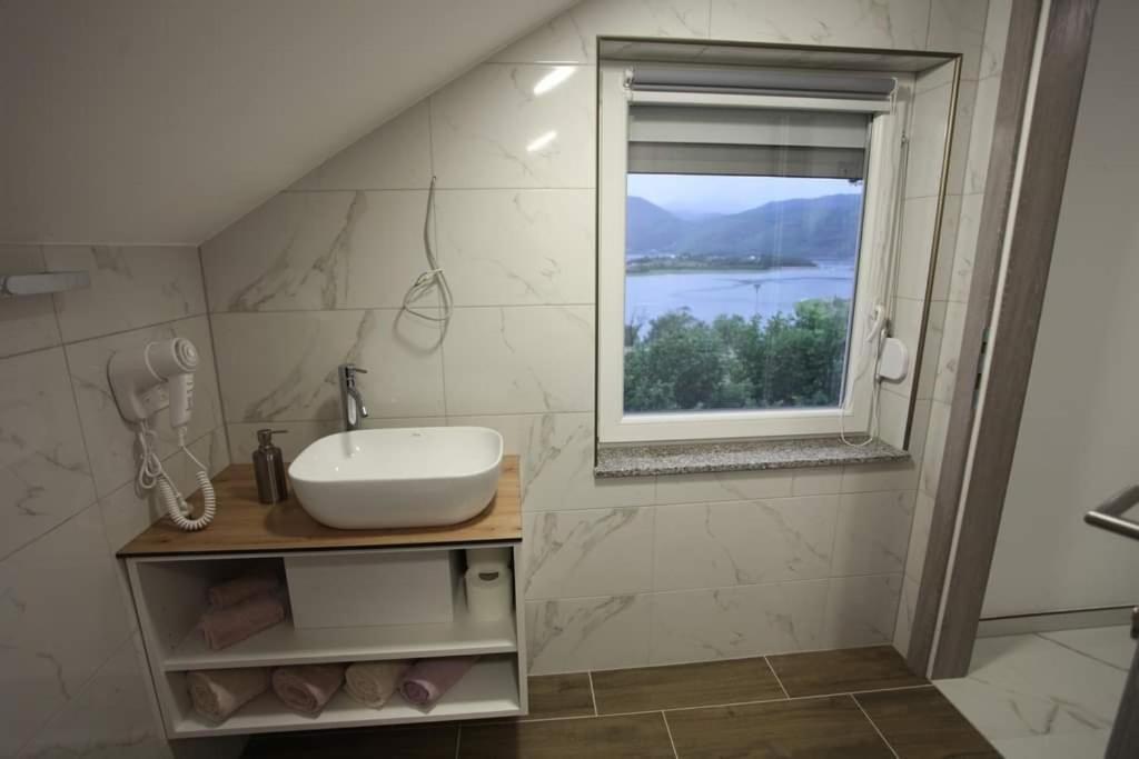 Apartmani Venecia Prozor Exteriér fotografie